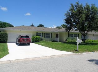 954 Lyndhurst St, Dunedin, FL 34698