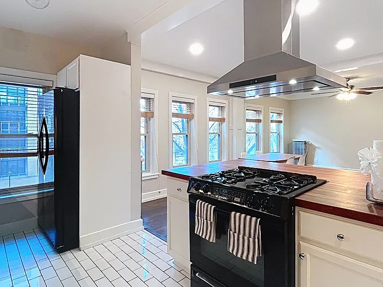 2330 Euclid Heights Blvd #301 — Photo 23