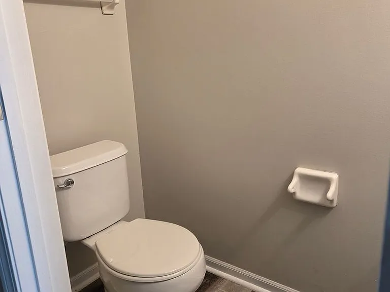 6696 Axtel Dr — Photo 3