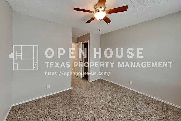 6014 Hollyleaf Dr — Photo 11