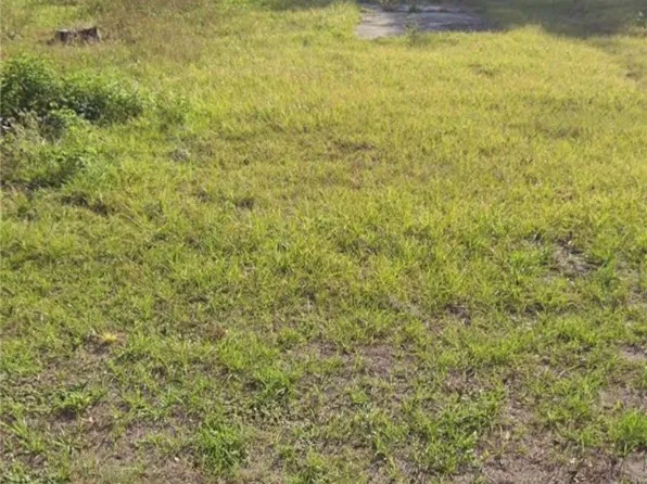 711 Adams St, Darien, GA 31305