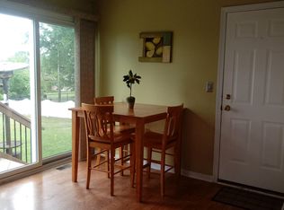 1001 Rockside Rd, Seven Hills, OH 44131