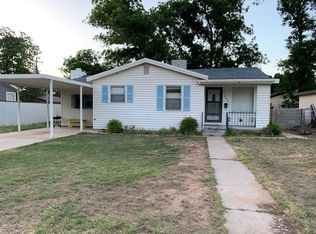 402 Glendale St, Carlsbad, NM 88220