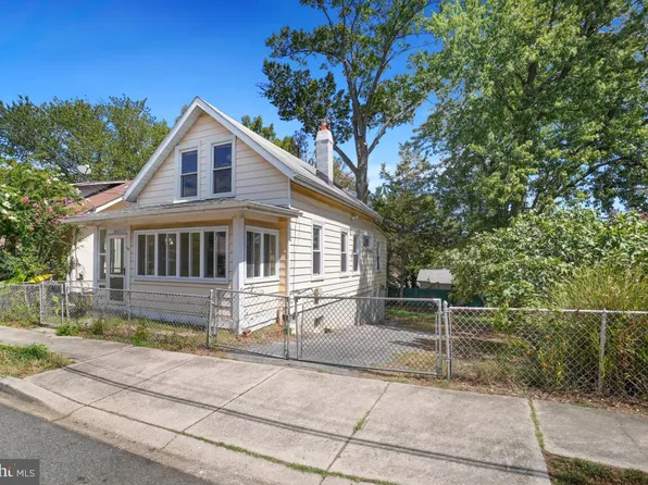 3415 40th Pl, Brentwood, MD 20722