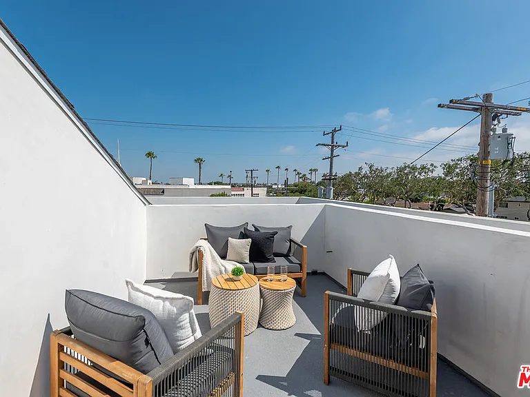 4095 Sawtelle Blvd #A — Photo 32
