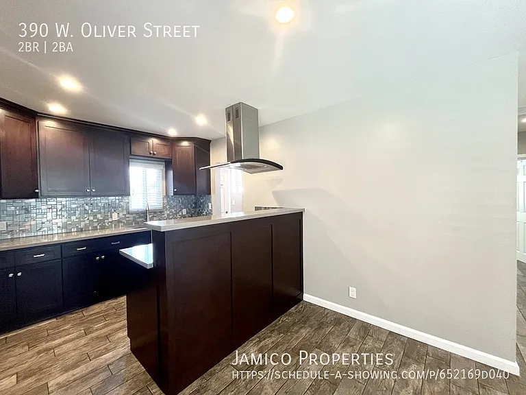 390 W Oliver St — Photo 26