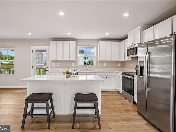 3rd image of 6415 Farrier Way