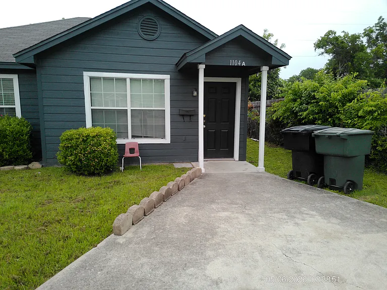 1104 S Terrace St #A — Photo 1