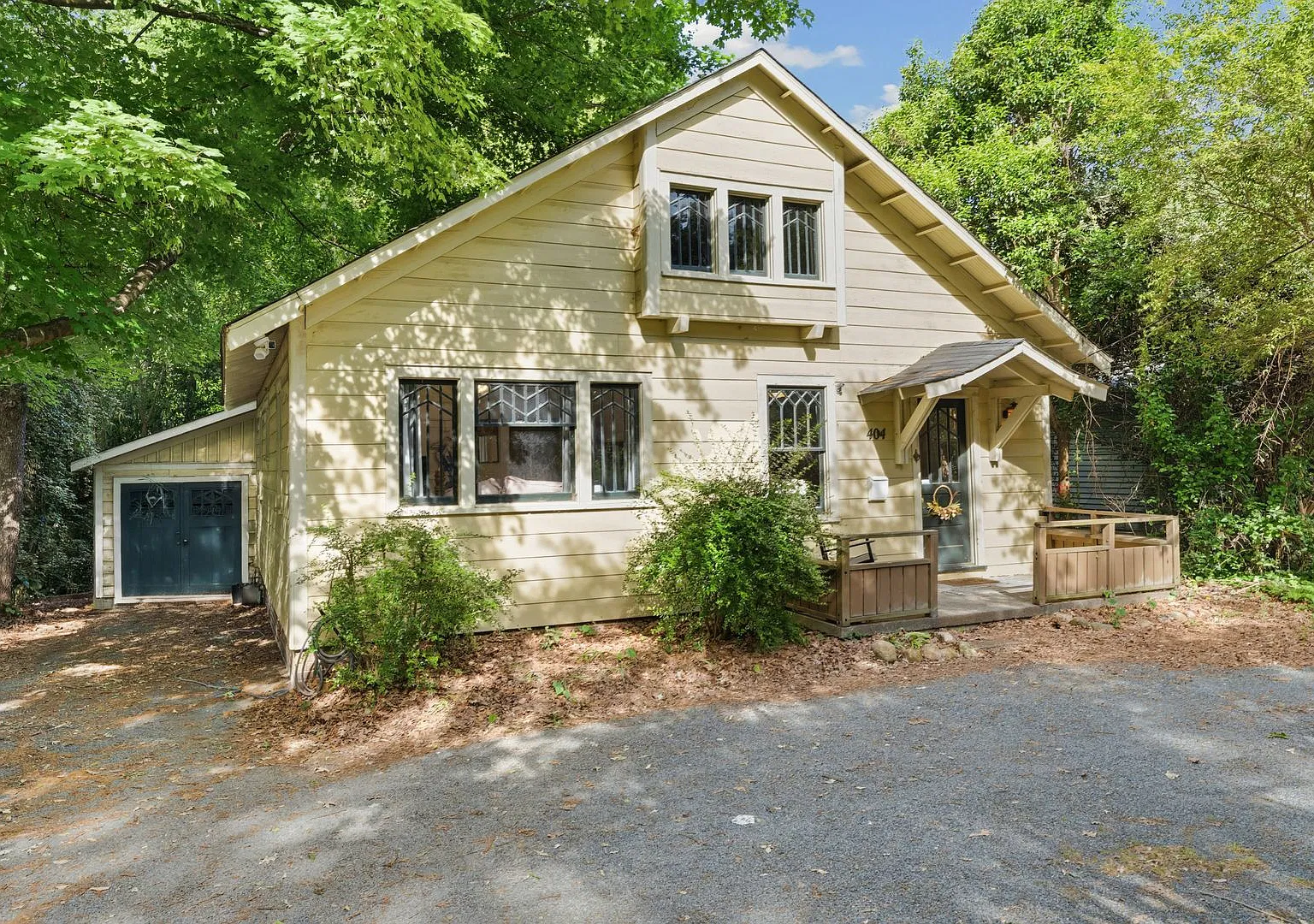 Prime UNC Location 2BR Home Across from UNC Public Health — Photo 1