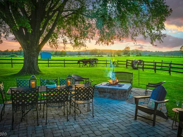 42 Hollow Rd, Montgomery Twp., NJ 08558