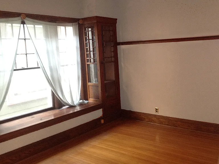 449 W Delavan Ave — Photo 9