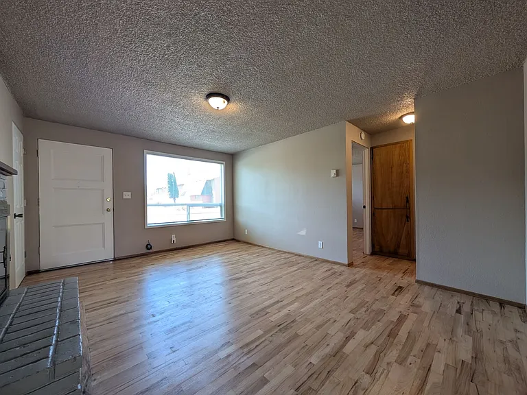 2064 Centennial Blvd — Photo 7
