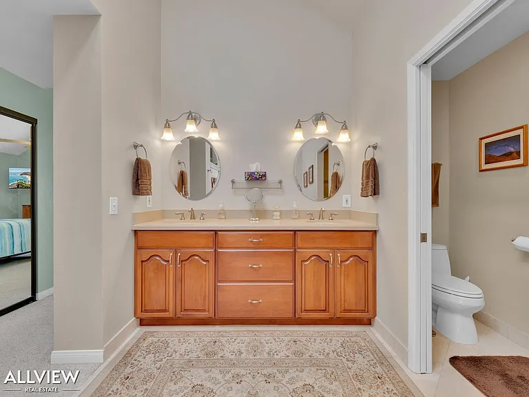 17547 Devereux Rd — Photo 15
