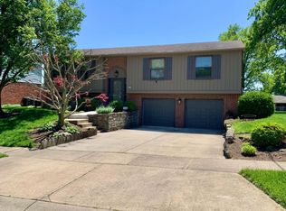 4173 Turf Ln, Cincinnati, OH 45211