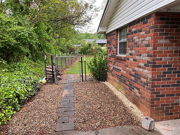 upper side leading into large back yard