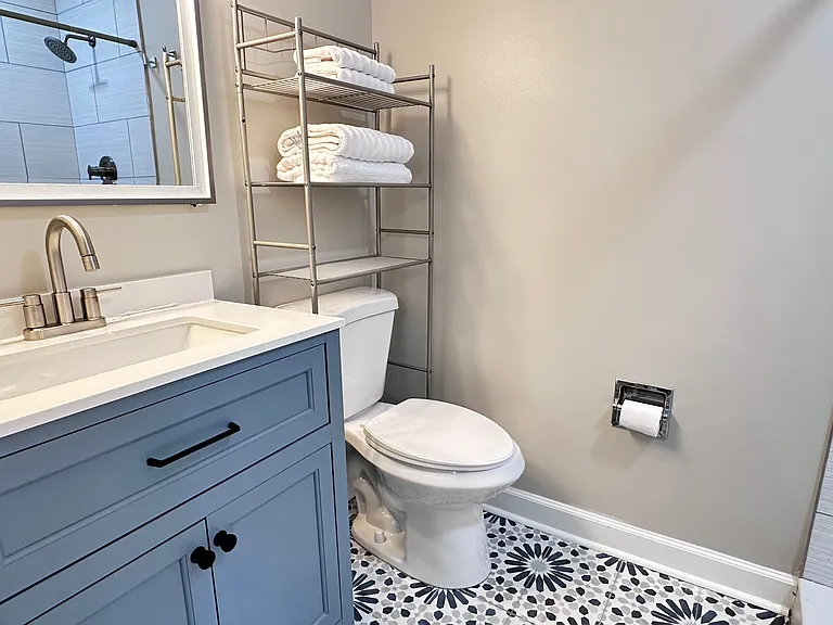 728 Somerset Ct — Photo 12