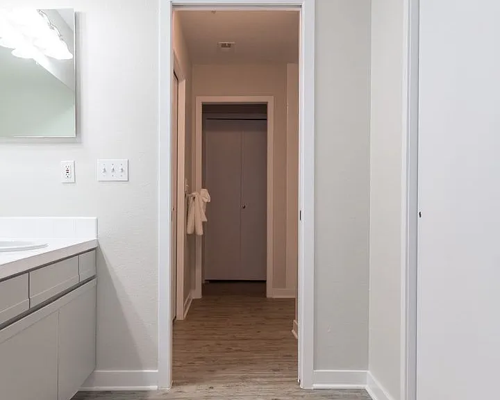 812 Walnut St #A — Photo 10