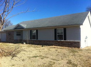 2108 Ford St, Pea Ridge, AR 72751