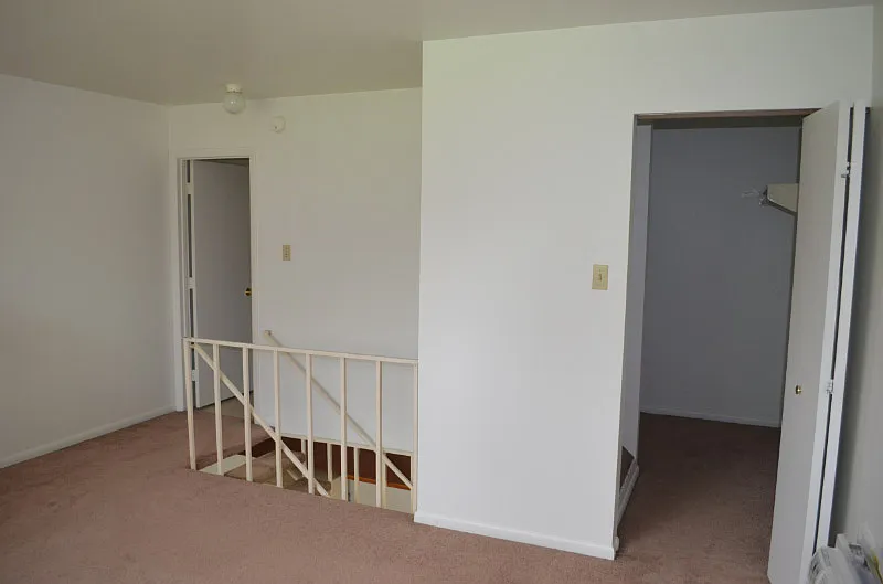 1 bed, 900 sqft, $1,025 — Photo 4