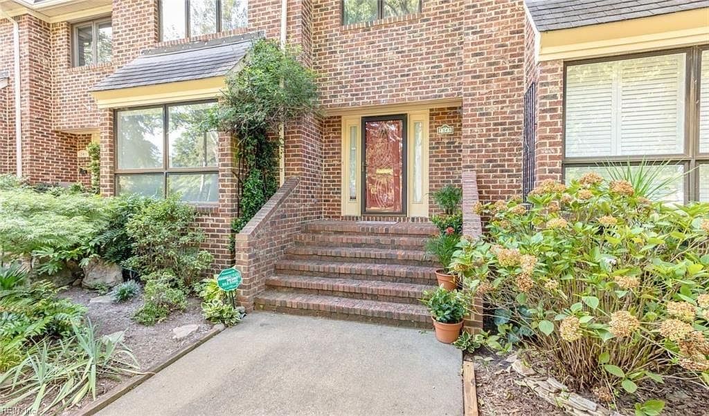 1345 Botetourt Gdns, Norfolk, VA 23517 Zillow