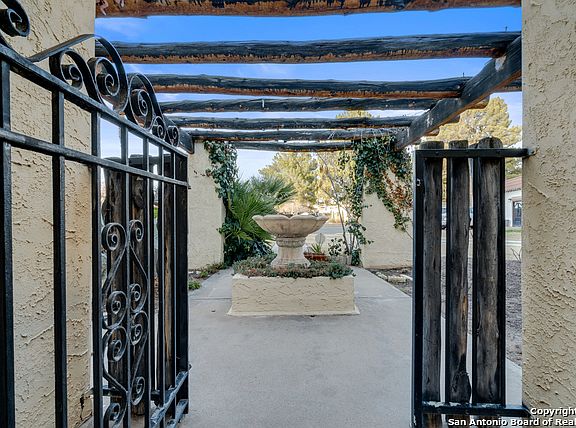 3rd image of 5400 Connors Ln