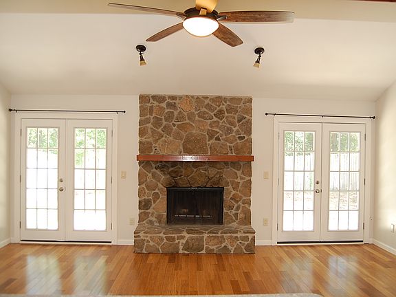 3rd image of 10515 Anchorage Cove Ln