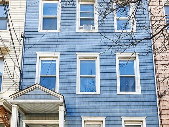 11 Hausman St, Brooklyn, NY 11222