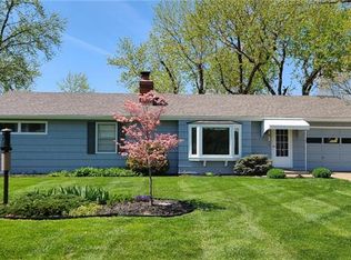 5716 N Adrian Ave, Kansas City, MO 64151