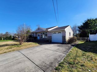 208 Ridgewood Dr, Northfield, NJ 08225