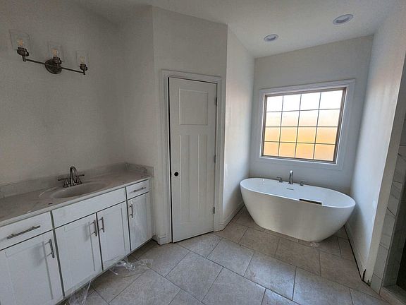 5th image of 206 Easthaven Lot 206
