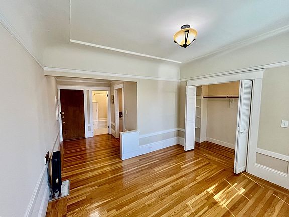 2nd image of 1349 Greenwich St APT 6