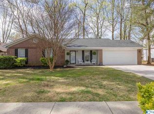 1048 Sandy Springs Rd NW, Huntsville, AL 35806