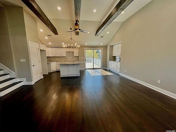 3rd image of 3874 Jerusalem Ave Floor 1