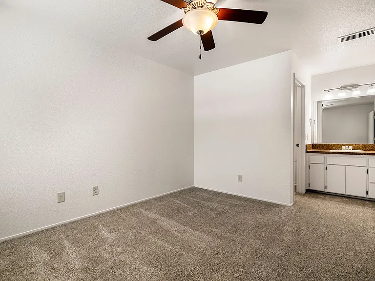 Amanda Place Apartments — Photo 65