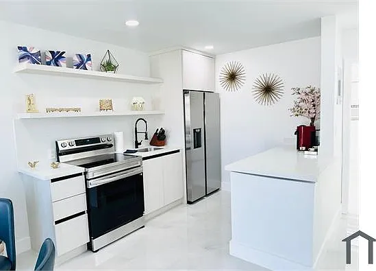 2316 Freedom St #6 — Photo 9