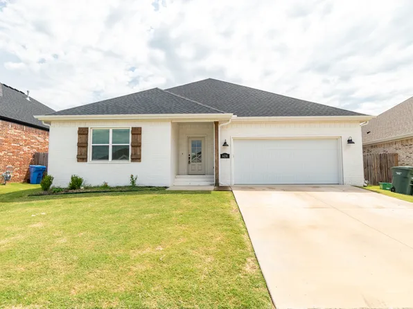 628 Wagon Wheel Rd, Springdale, AR 72764