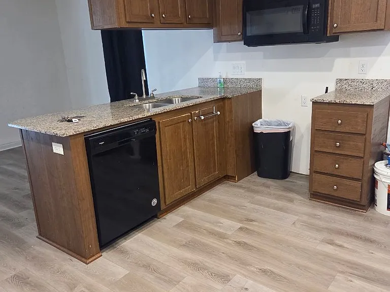 21100 State St #114 — Photo 3