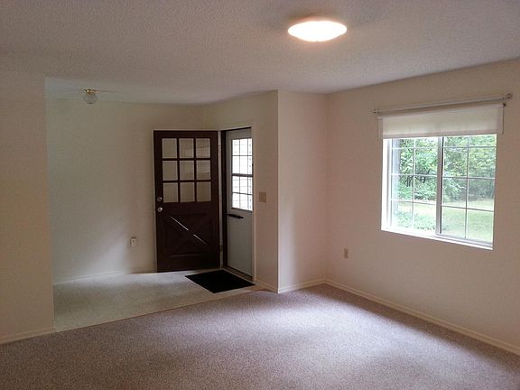 3rd image of 9168 Tally Ho Ln