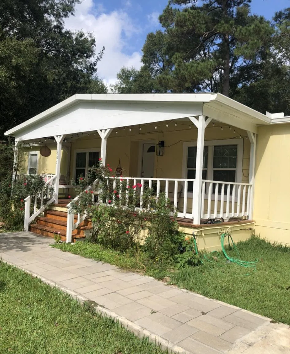 1507 Winchester Dr — Photo 1