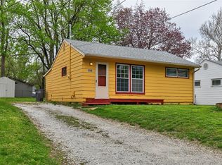 1266 E 37th Ct, Des Moines, IA 50317
