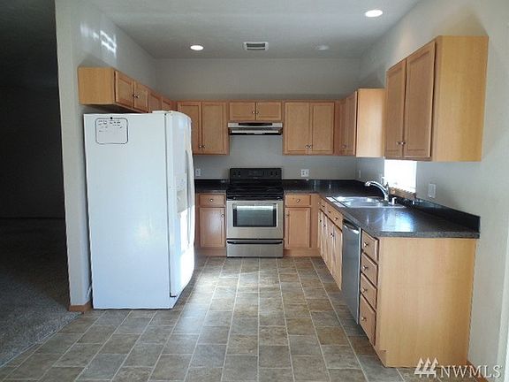 2nd image of 319 W C St