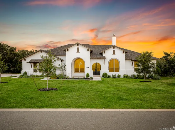 189 James Way, Castroville, TX 78009