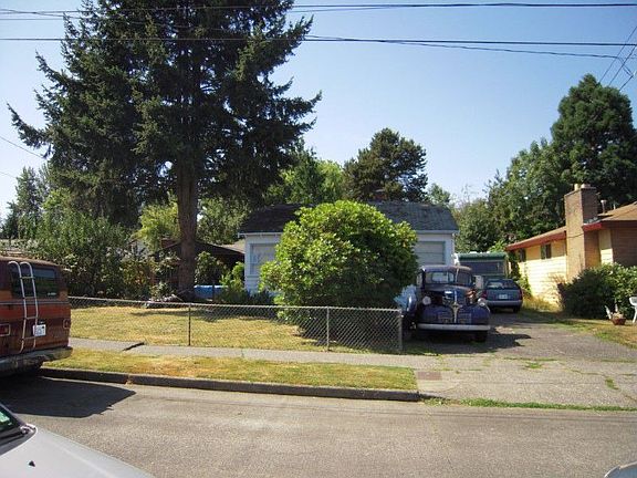 Large Lot with 2 homes