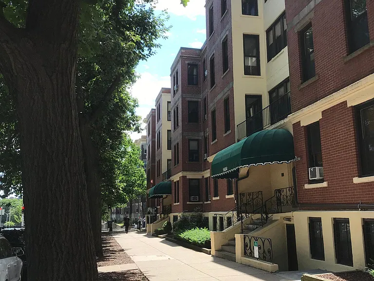 1404 Commonwealth Ave #19 — Photo 1