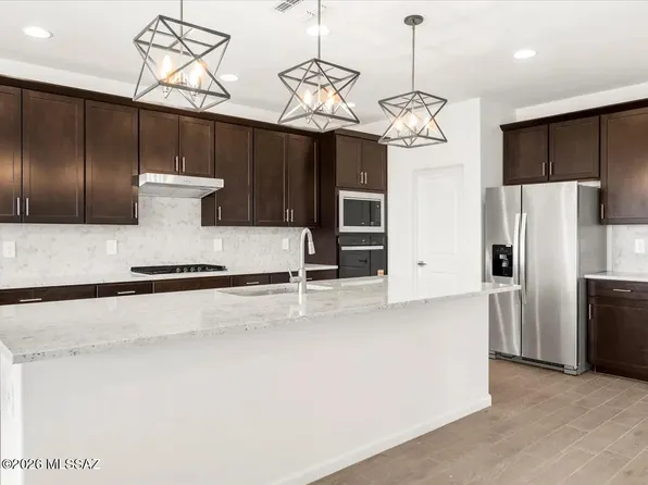 7567 S Kinglet Way, Tucson, AZ 85747