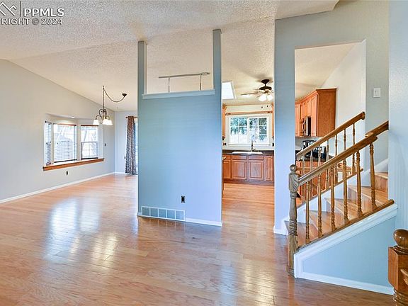 5th image of 5140 N Splitrail Dr