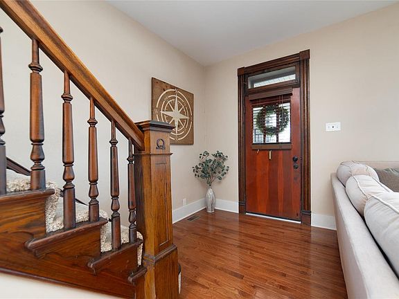 4th image of 3200 S Big Bend Blvd