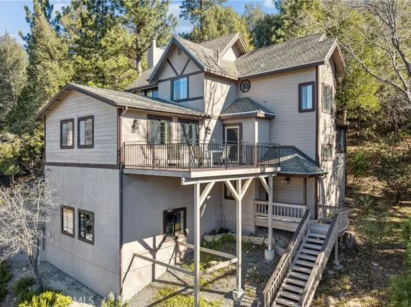 965 Sandalwood Dr, Lake Arrowhead, CA 92352