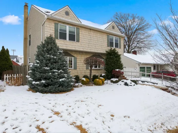 90 Coolidge Ave, Carteret, NJ 07008