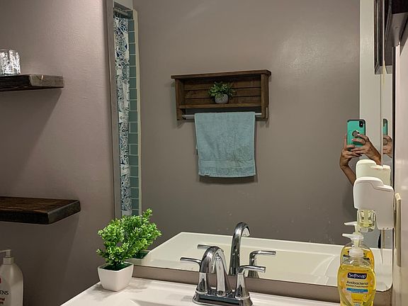 4th image of 14126 Heatherwood Dr